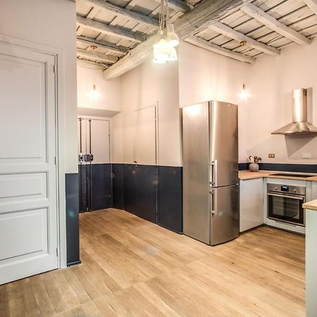 Stylish And Spacious Apartment Next To The Colosseum Rome Extérieur photo