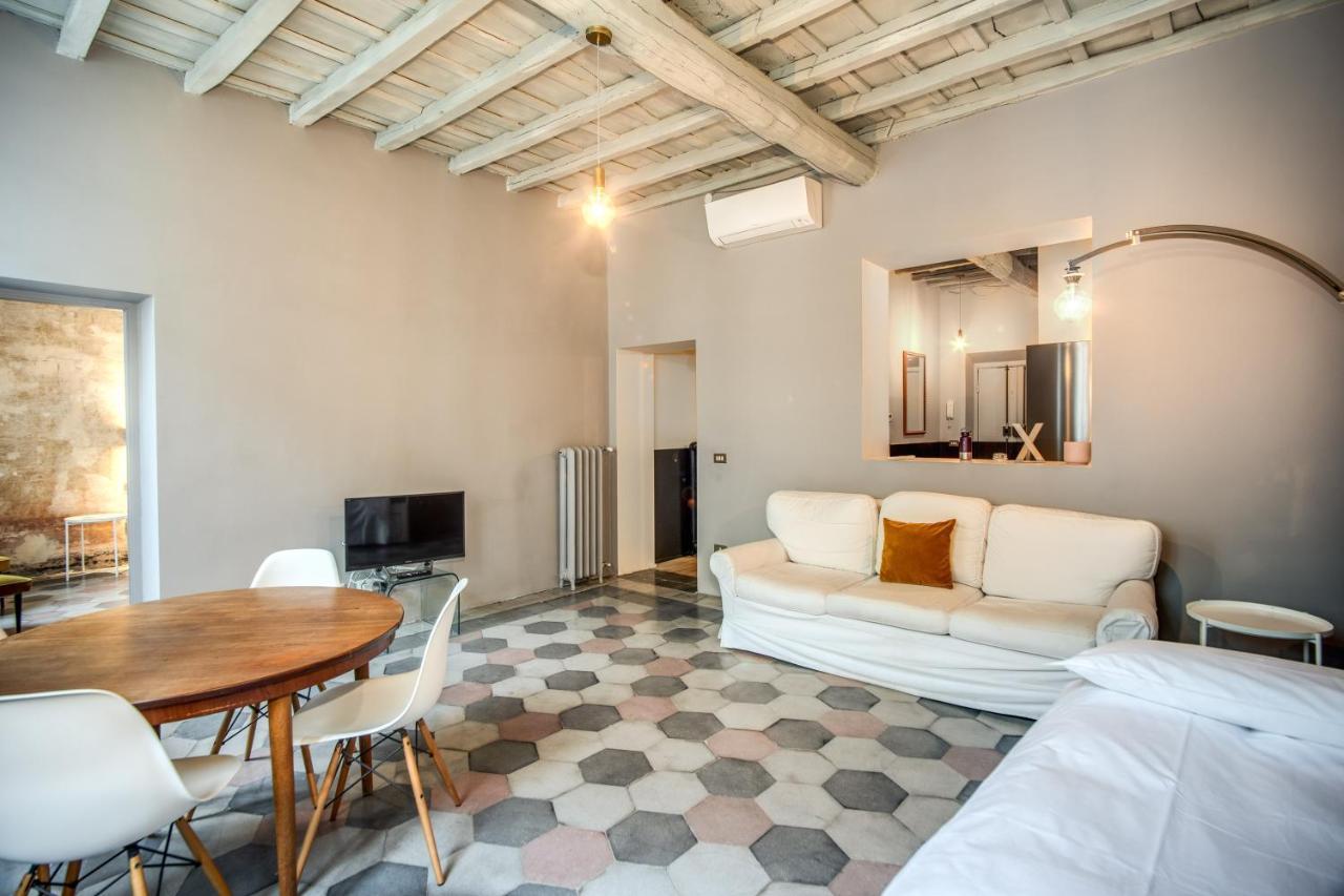 Stylish And Spacious Apartment Next To The Colosseum Rome Extérieur photo