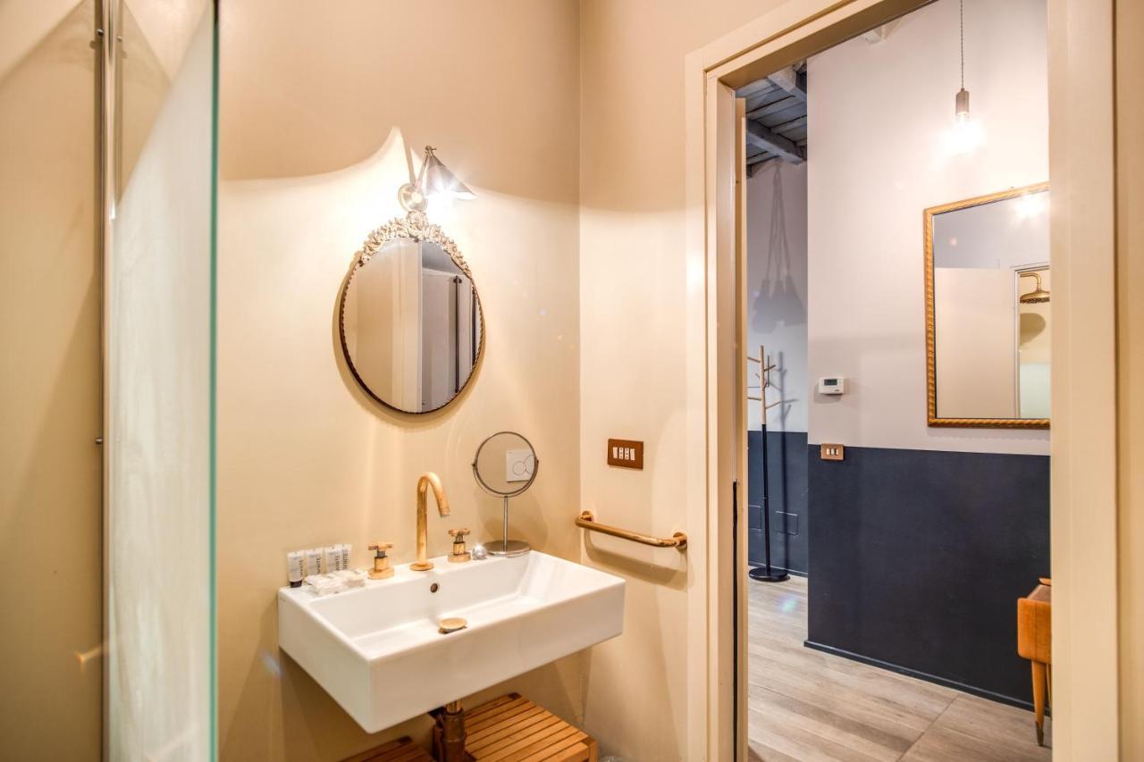 Stylish And Spacious Apartment Next To The Colosseum Rome Extérieur photo