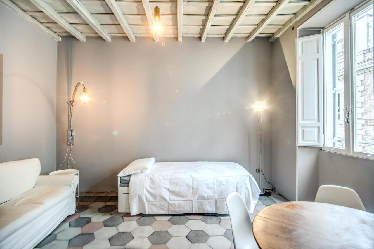 Stylish And Spacious Apartment Next To The Colosseum Rome Extérieur photo