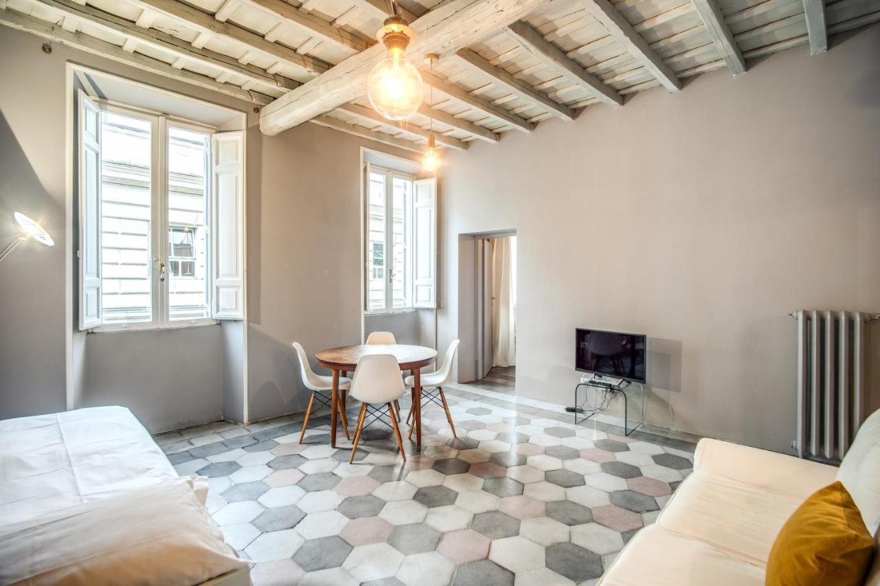 Stylish And Spacious Apartment Next To The Colosseum Rome Extérieur photo