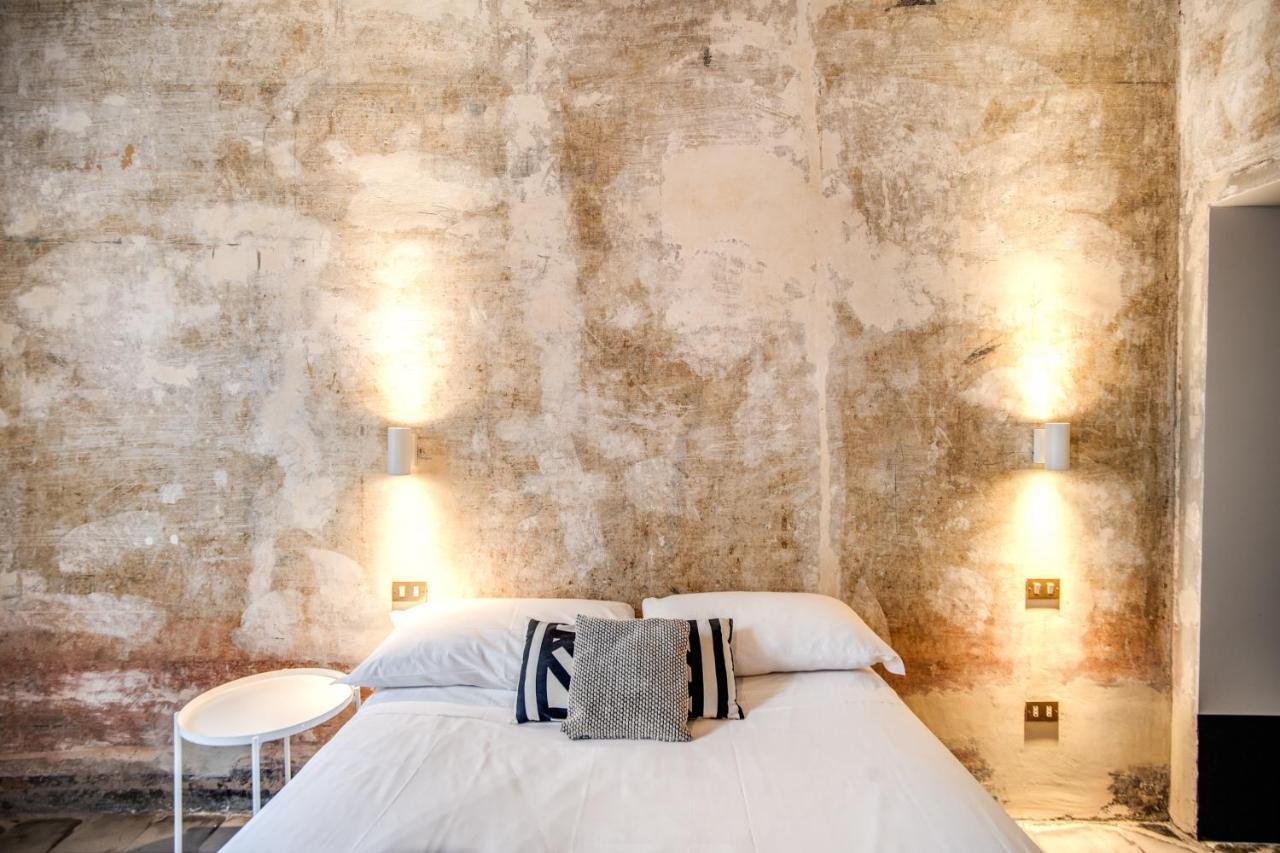 Stylish And Spacious Apartment Next To The Colosseum Rome Extérieur photo