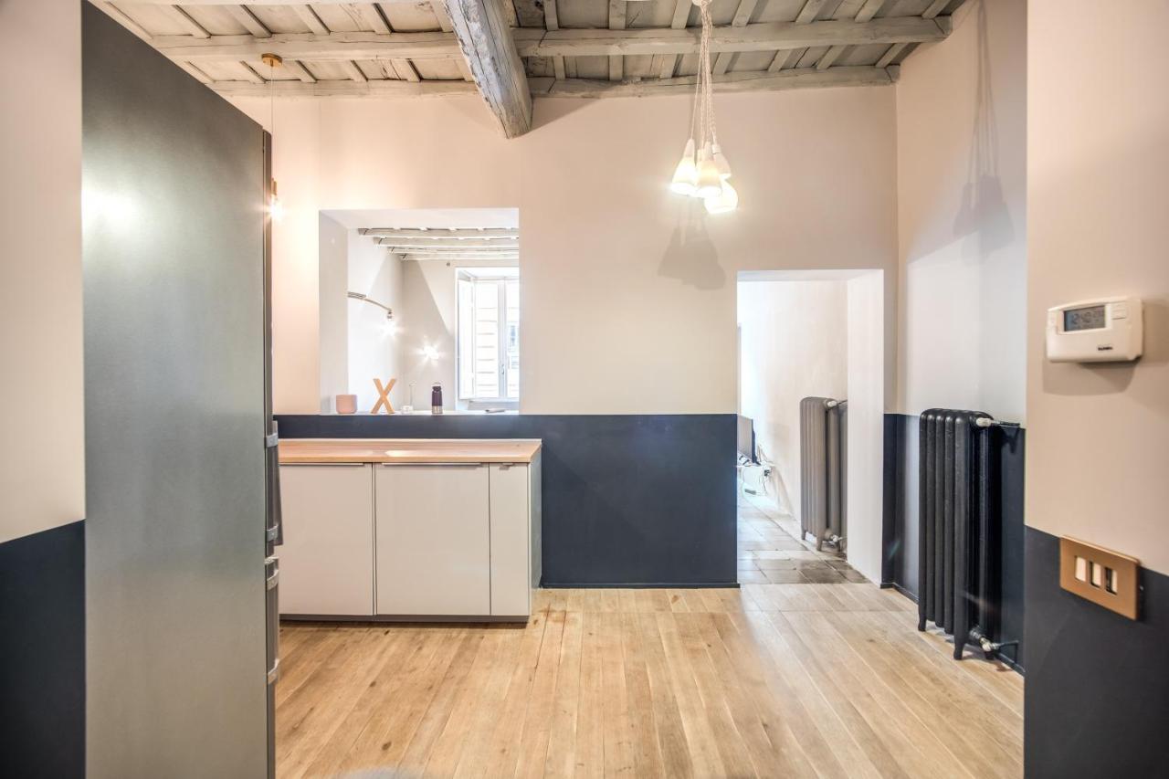 Stylish And Spacious Apartment Next To The Colosseum Rome Extérieur photo
