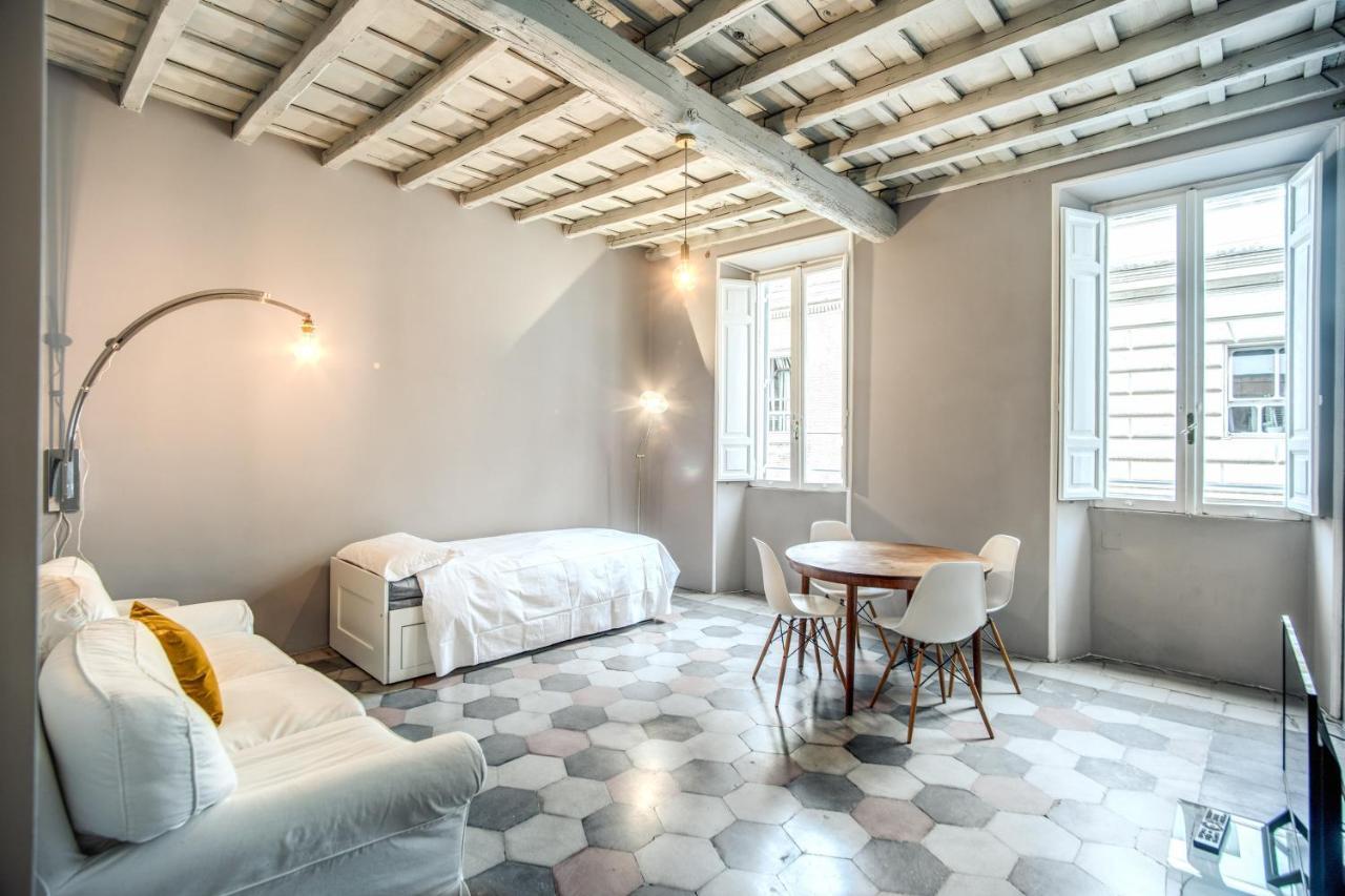 Stylish And Spacious Apartment Next To The Colosseum Rome Extérieur photo